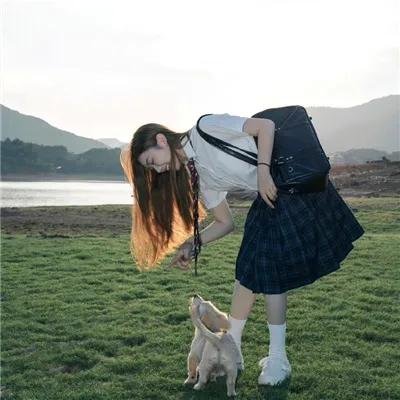 我家大床通古代，被女帝偷听心声